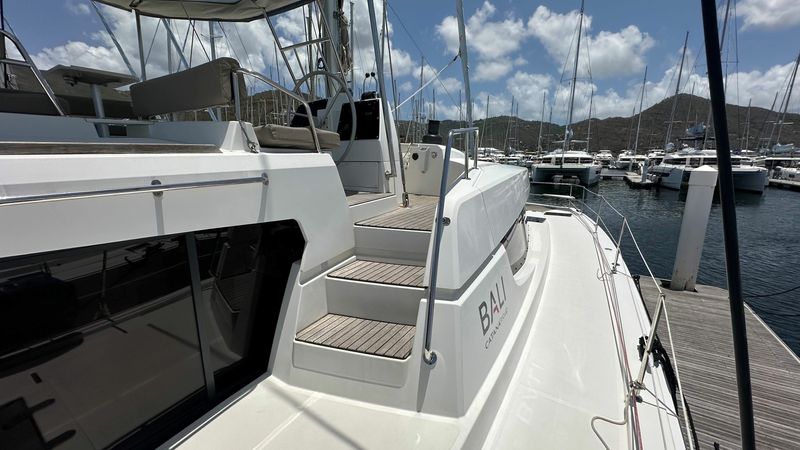 Bali 4.8 | Freedom