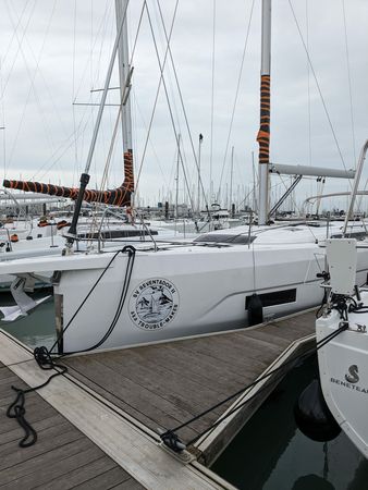 Dufour 470 | Reventador 2