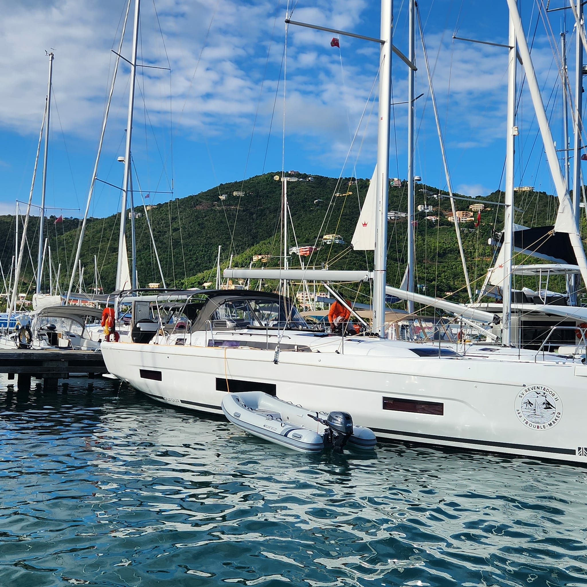 Dufour 470 | Reventador 2