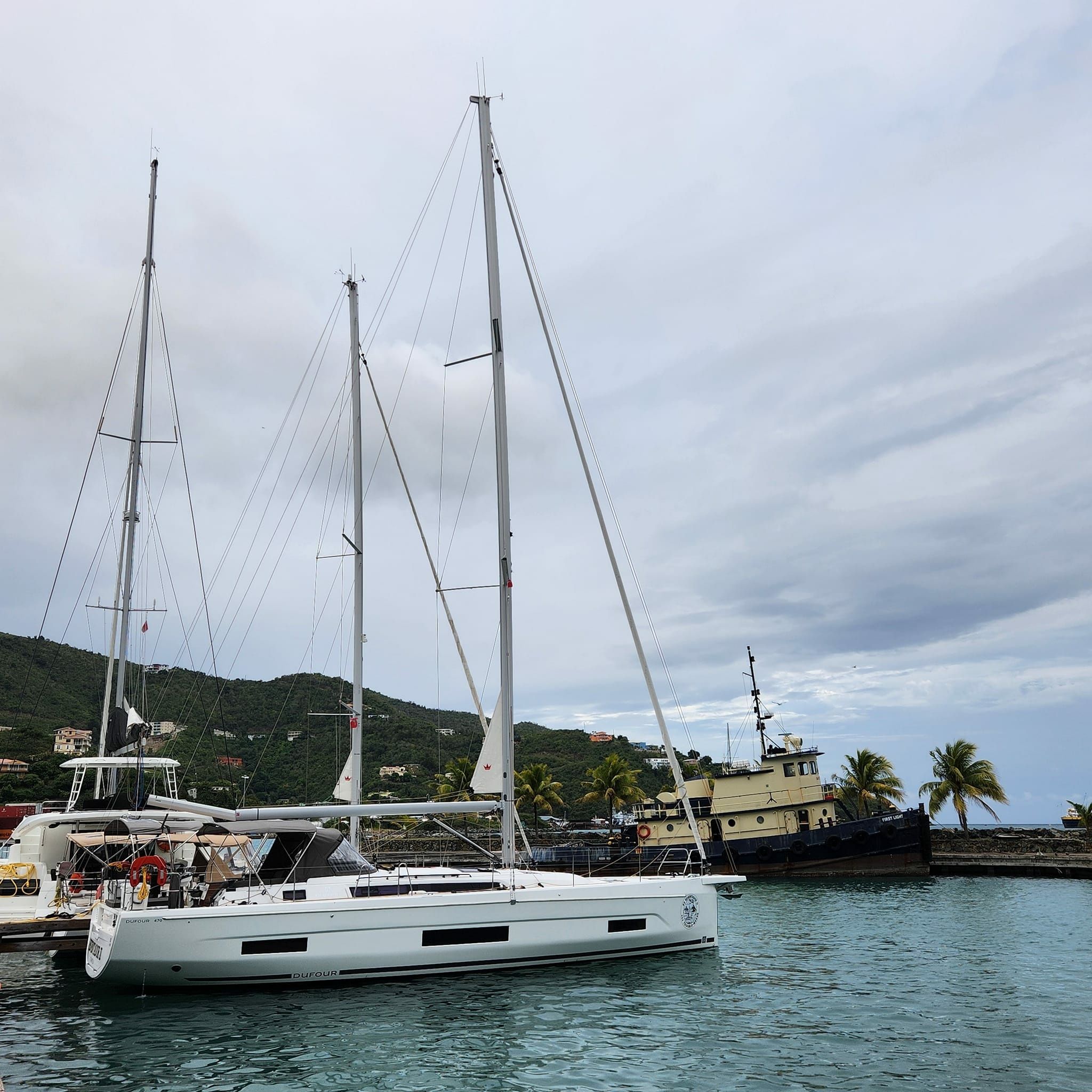 Dufour 470 | Reventador 2