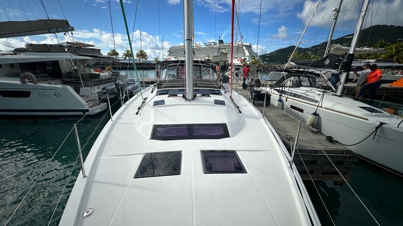 Dufour 470 | Reventador 2