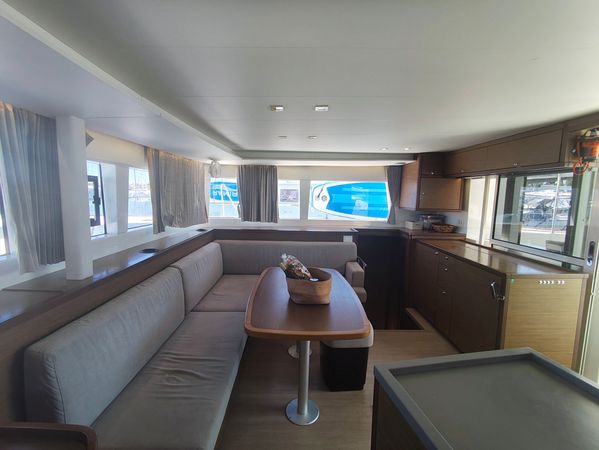 Lagoon 450 F | Evi