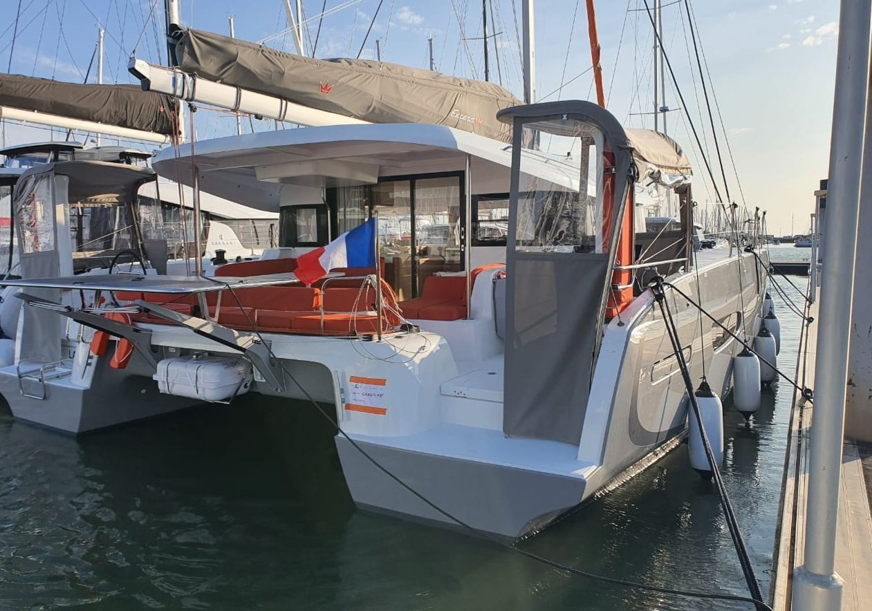 Excess 14 | Las Olas