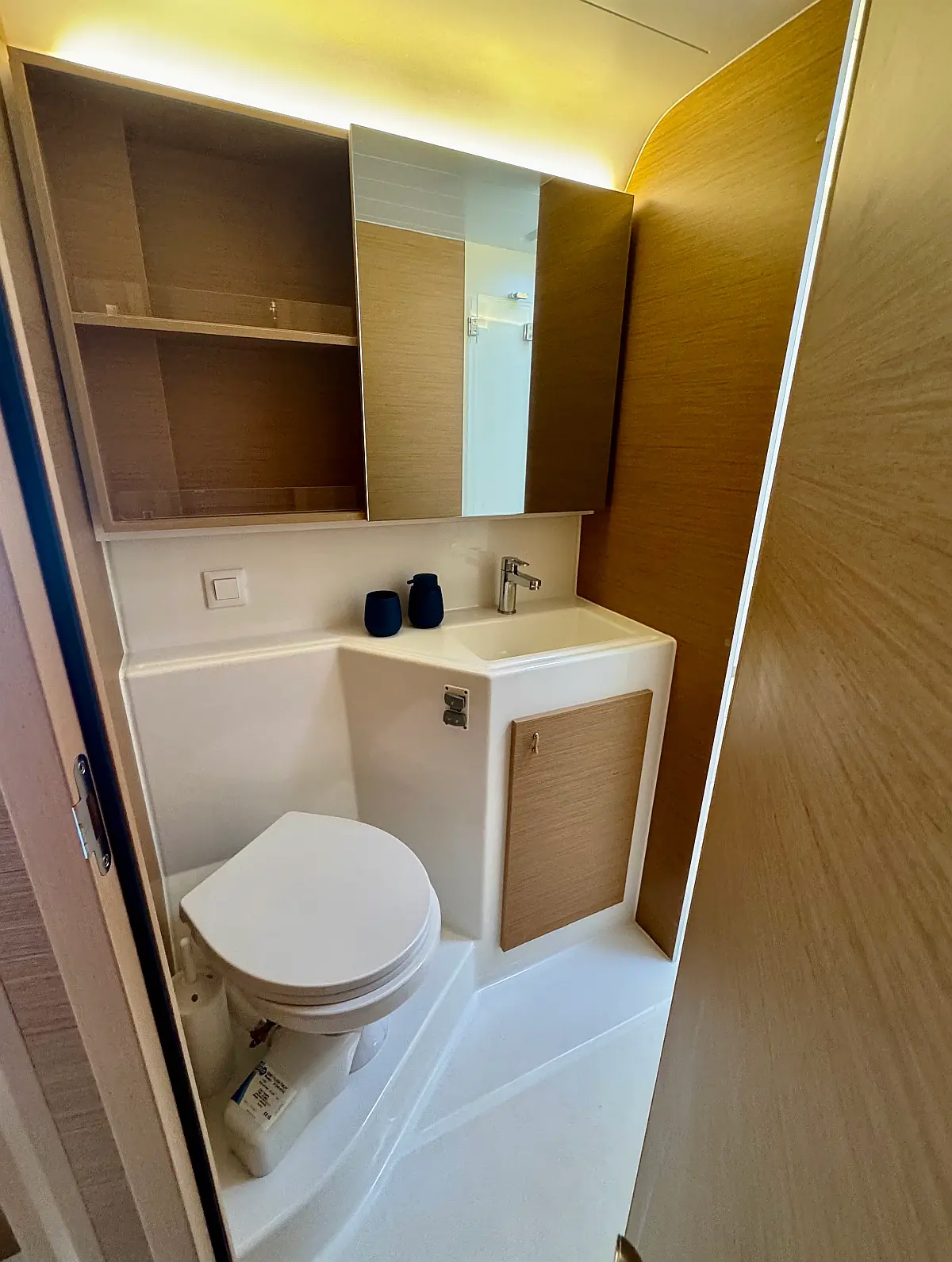 Excess 14 | Las Olas