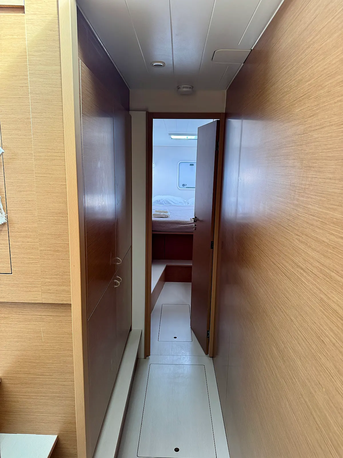 Excess 14 | Las Olas