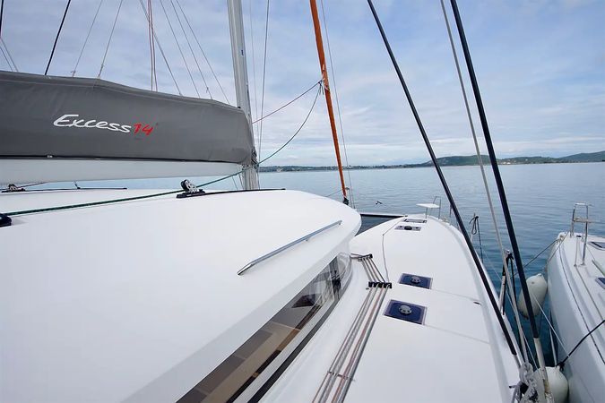 Excess 14 | Las Olas