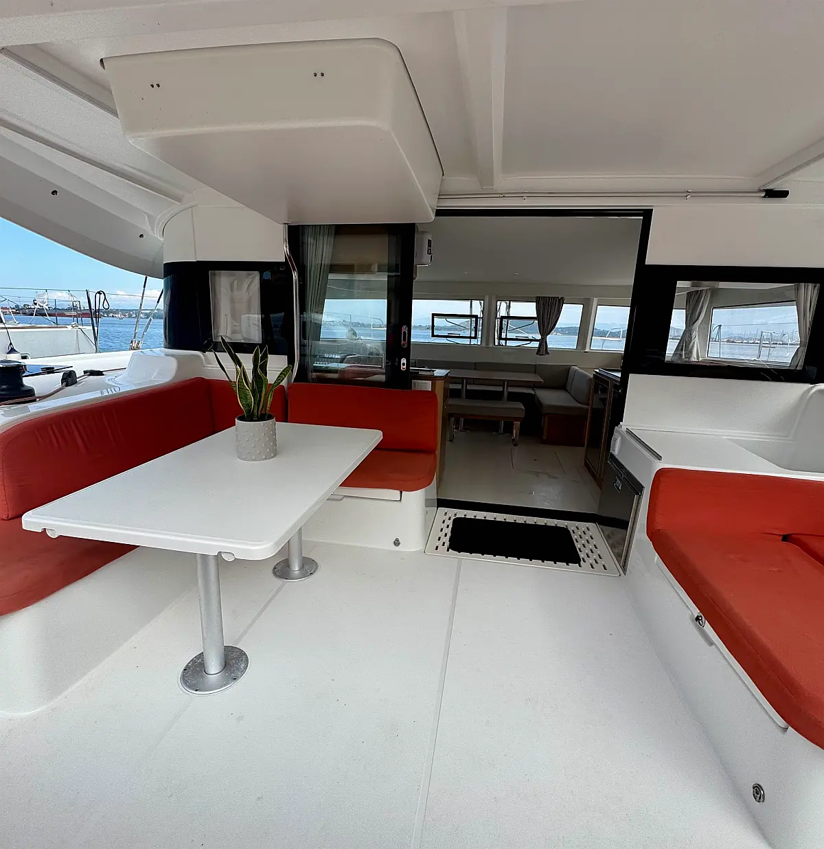 Excess 14 | Las Olas