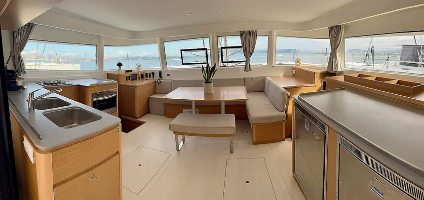 Excess 14 | Las Olas