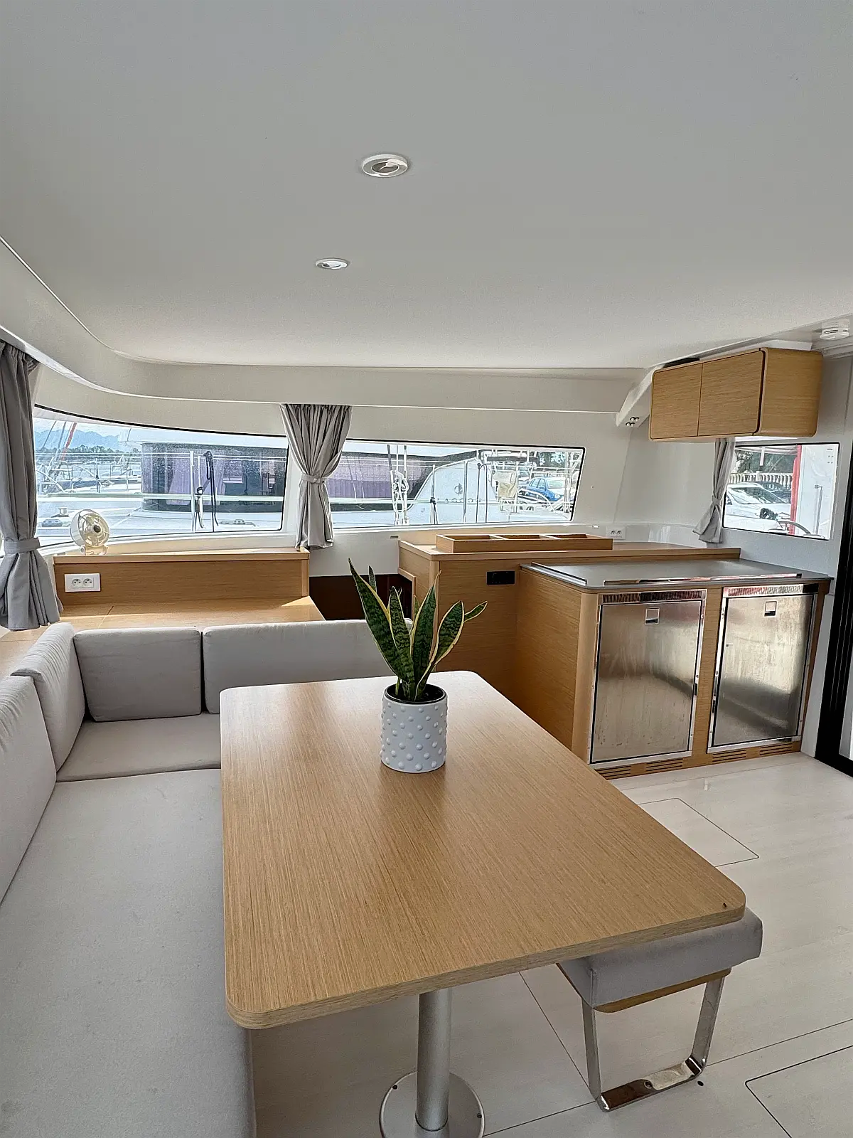 Excess 14 | Las Olas