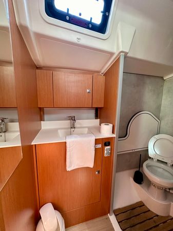 Bavaria C38 | Surf Point