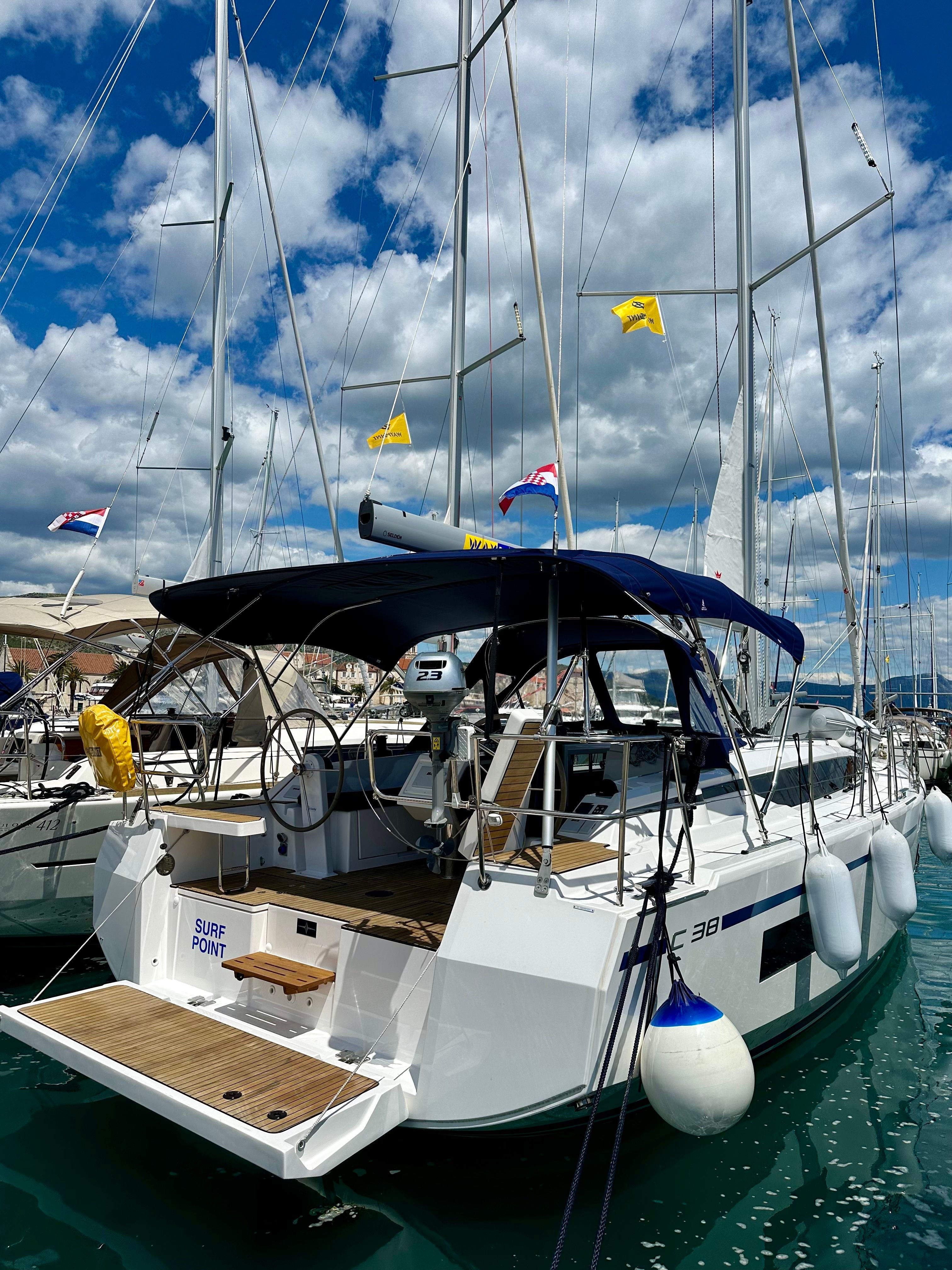 Bavaria C38 | Surf Point