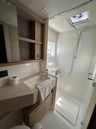 Lagoon 46 | Destiny Point