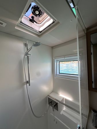 Lagoon 46 | Destiny Point