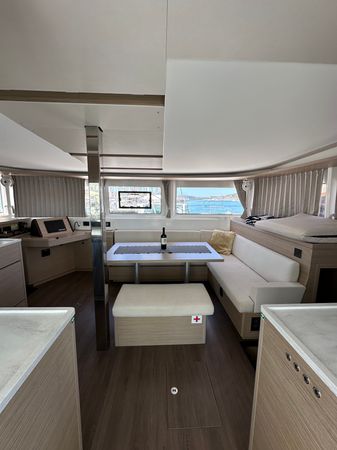 Lagoon 46 | Destiny Point