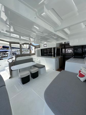 Lagoon 46 | Destiny Point