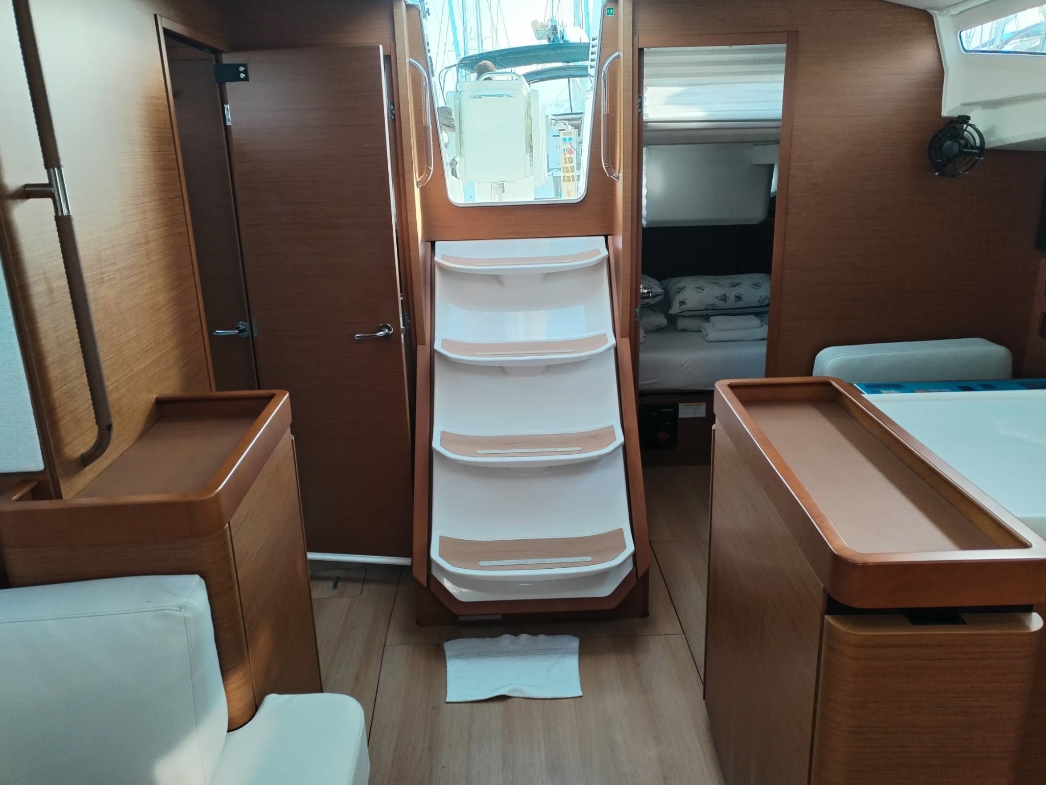 Jeanneau Sun Odyssey 440 | Toya 3