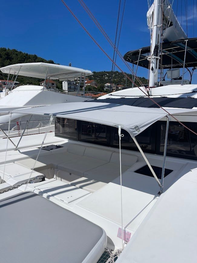 Lagoon 52 F | Discovery