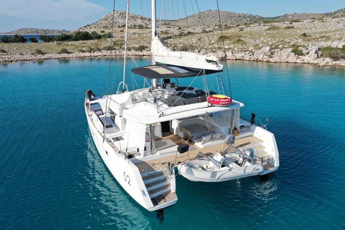 Lagoon 52 F | Discovery
