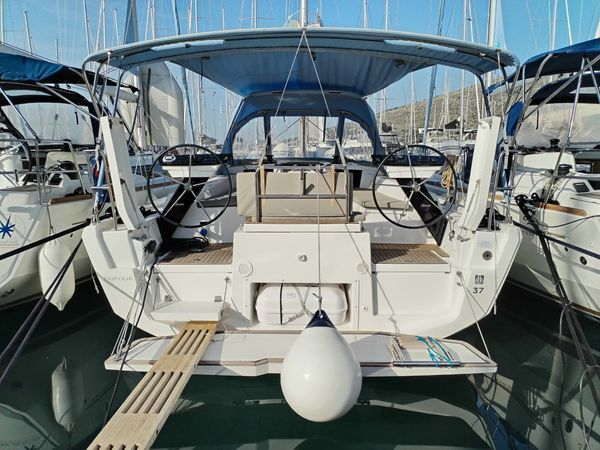 Dufour 37 | La Linea