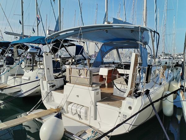 Dufour 37 | La Linea