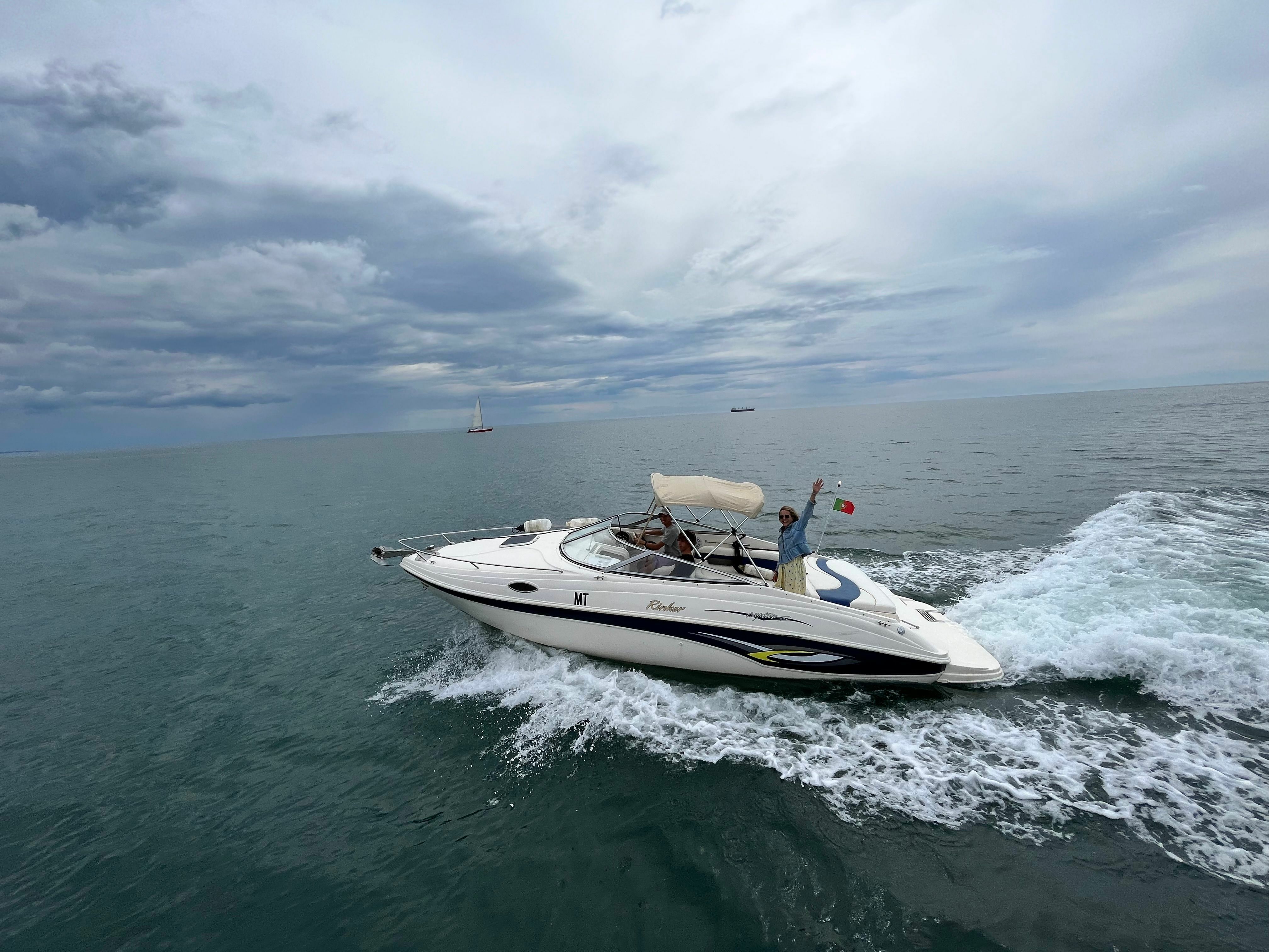 Rinker 232 | Enigmas