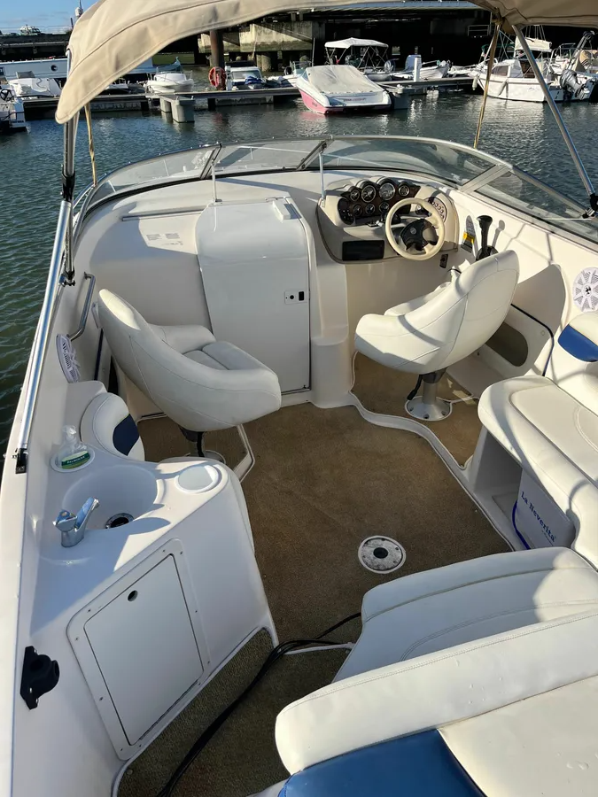 Rinker 232 | Enigmas