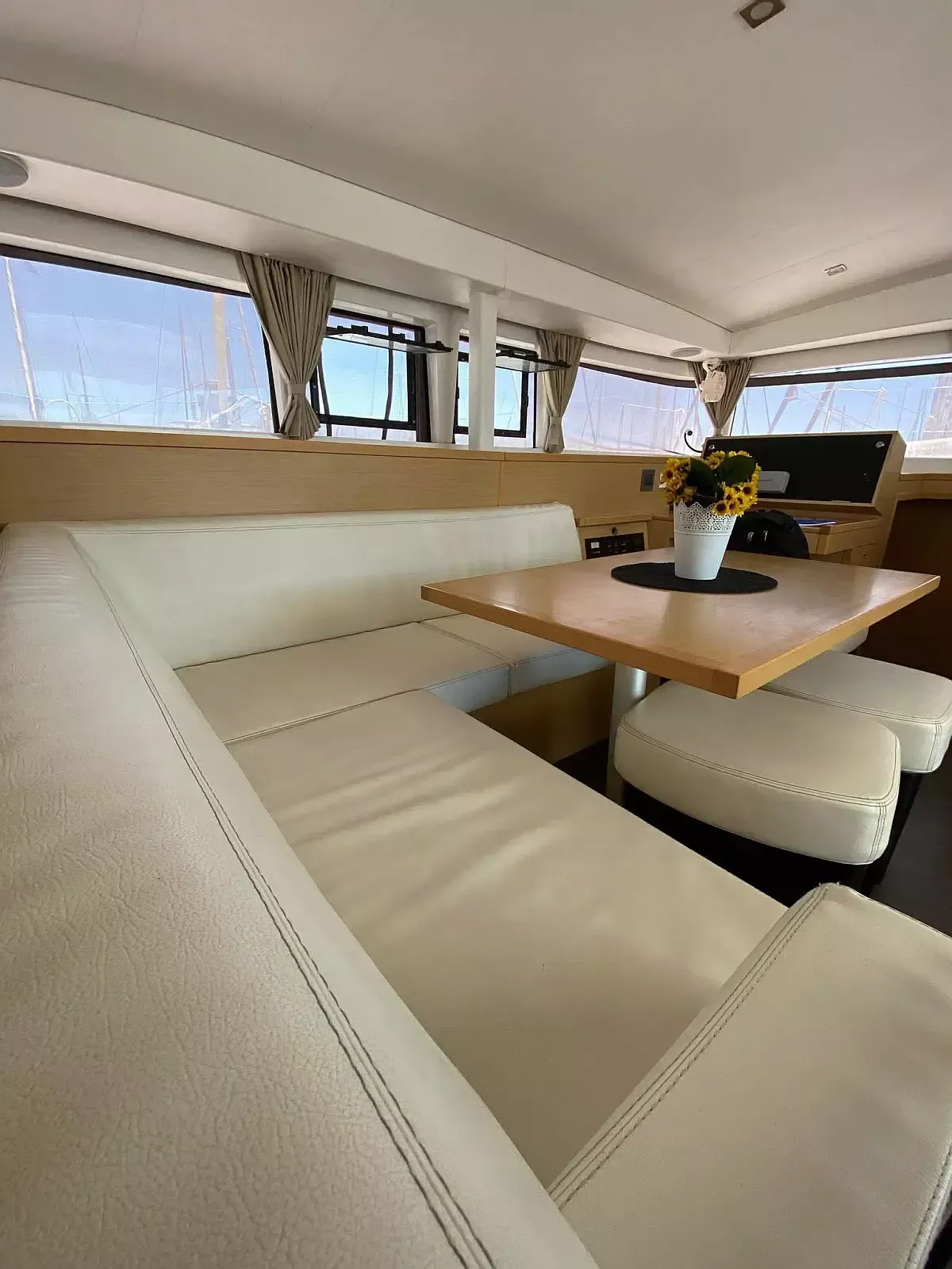 Lagoon 400 S2 | Christina