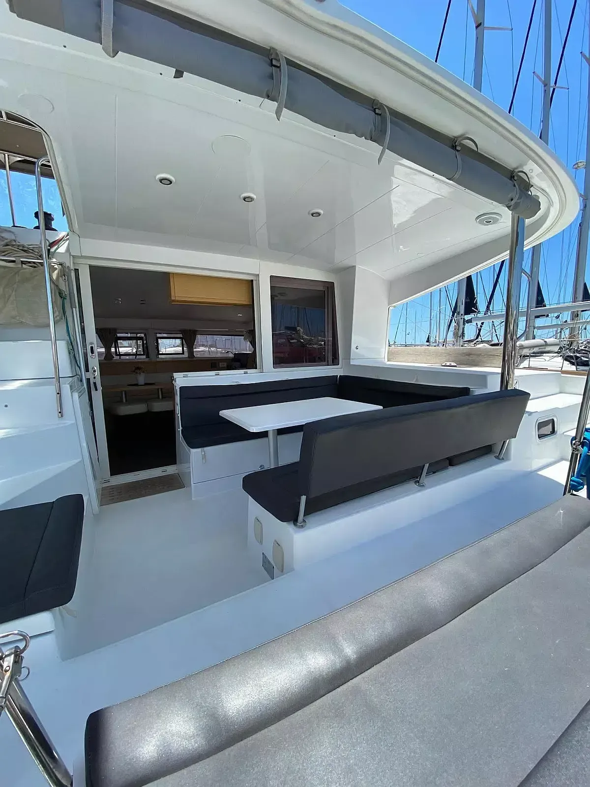 Lagoon 400 S2 | Christina