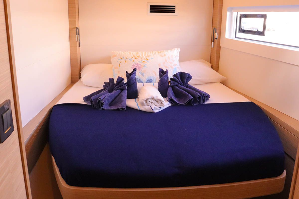 Lagoon 46 | Knot Working