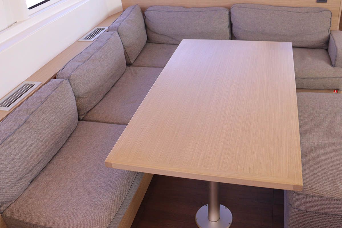 Lagoon 46 | Knot Working