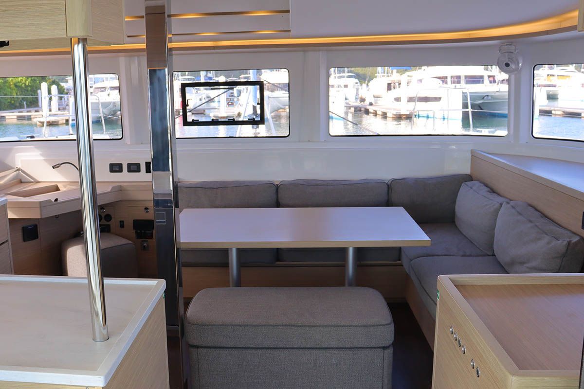 Lagoon 46 | Knot Working