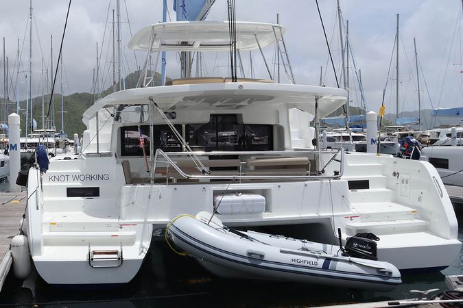 Lagoon 46 | Knot Working