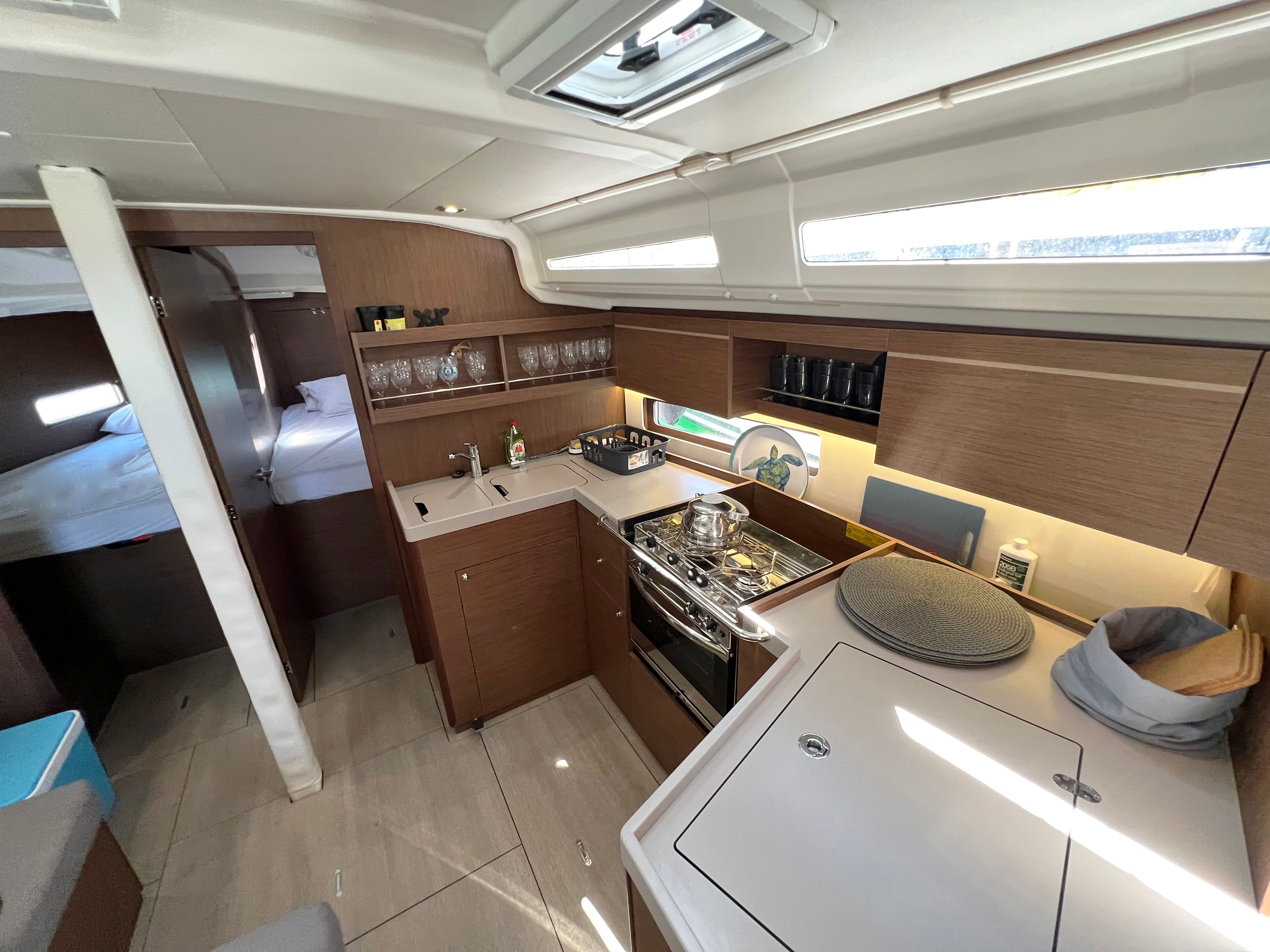Beneteau Oceanis 40.1 | Escape