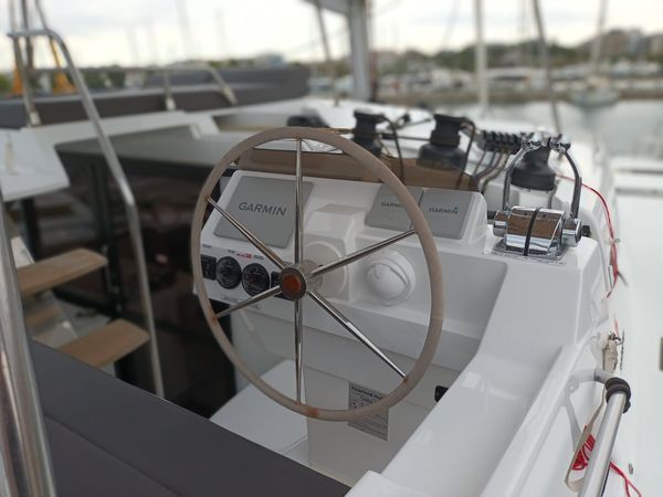 Fountaine Pajot Tanna 47 | Eros