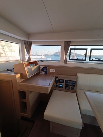 Lagoon 40 | Sunflower