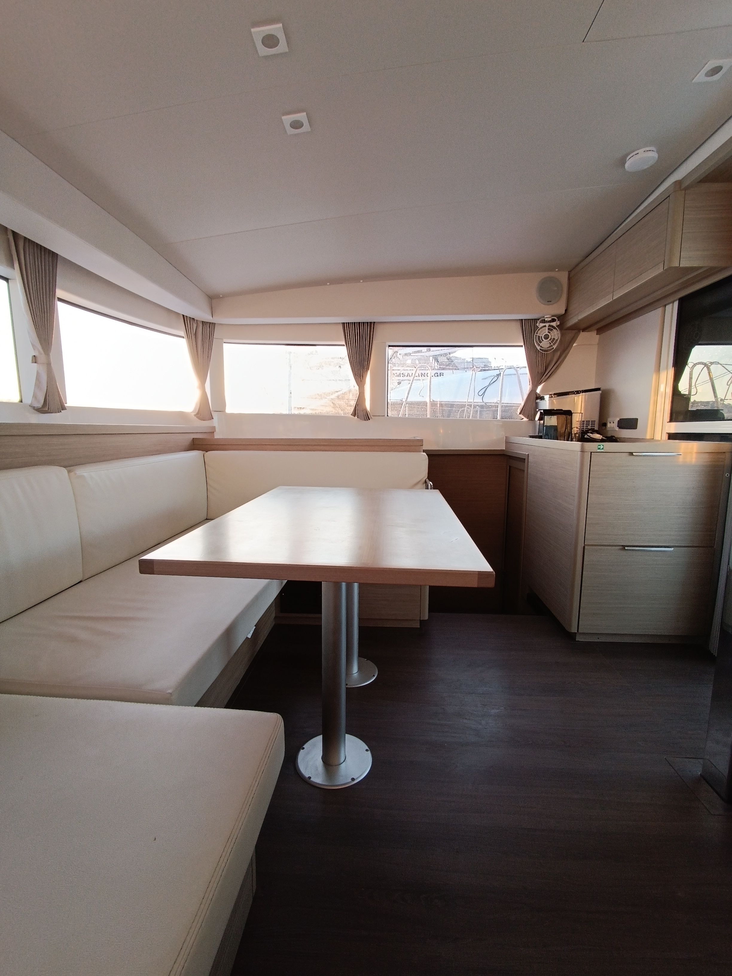 Lagoon 40 | Sunflower