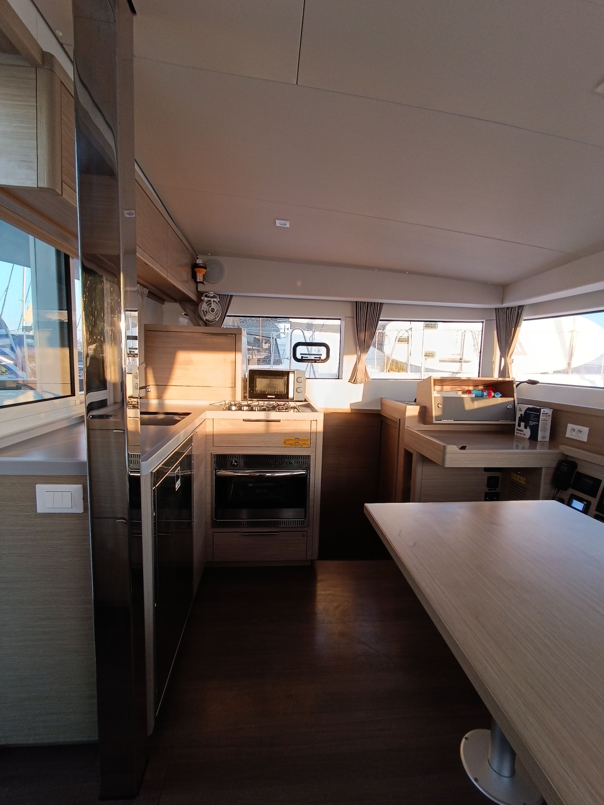 Lagoon 40 | Sunflower