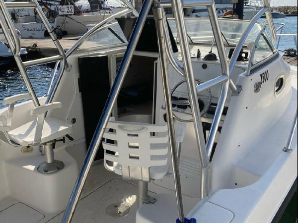 Boston Whaler 25 | Angler