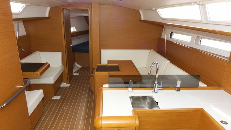 Jeanneau Sun Odyssey 409 | Rocky