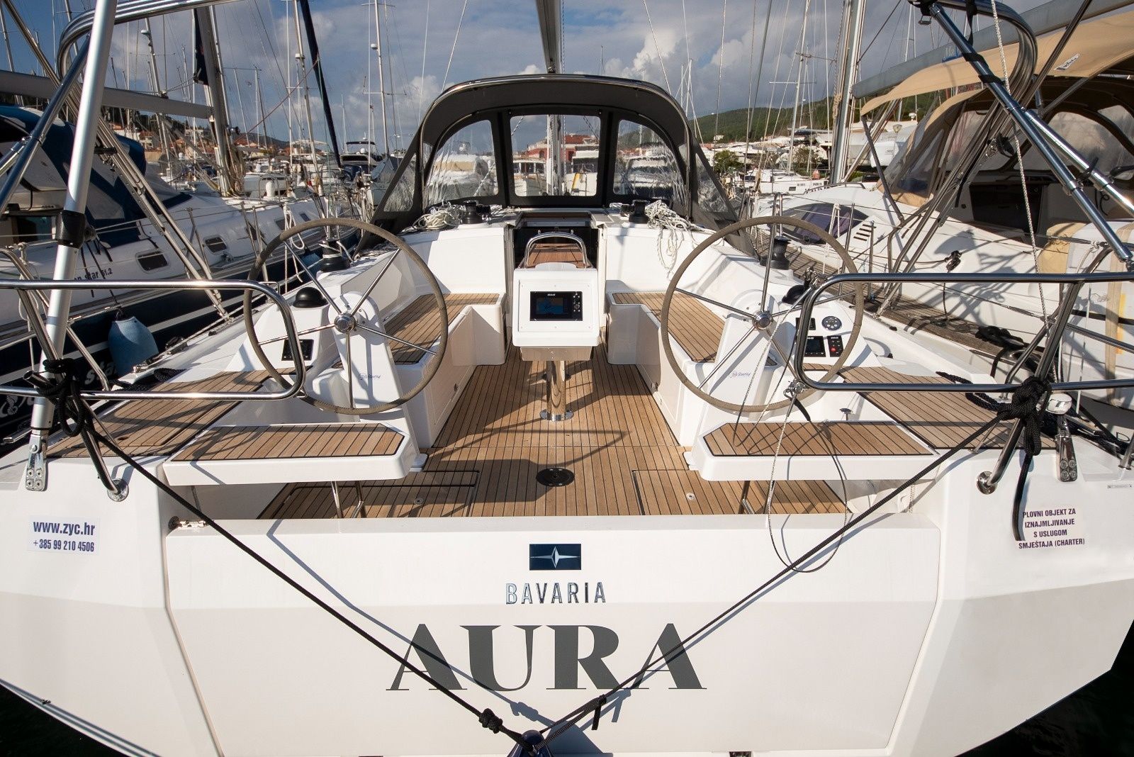Bavaria C38 | Aura