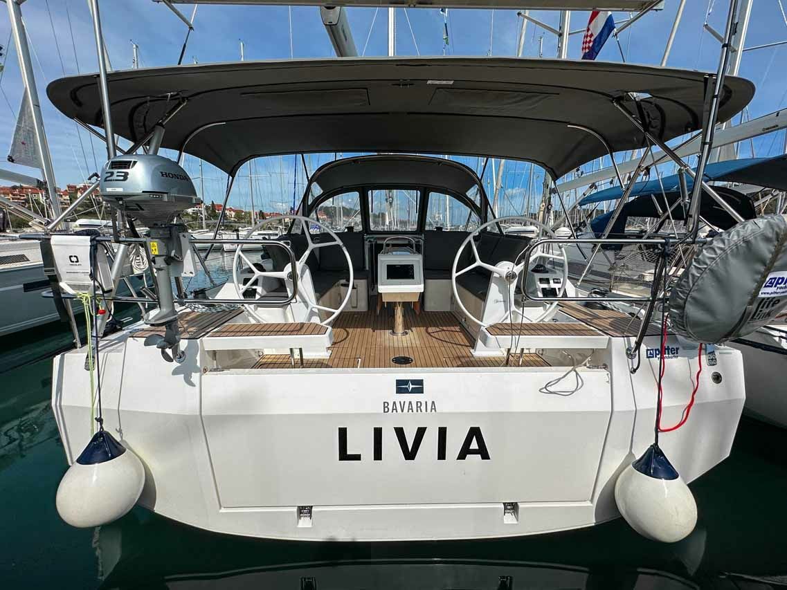 Bavaria C42 | Livia