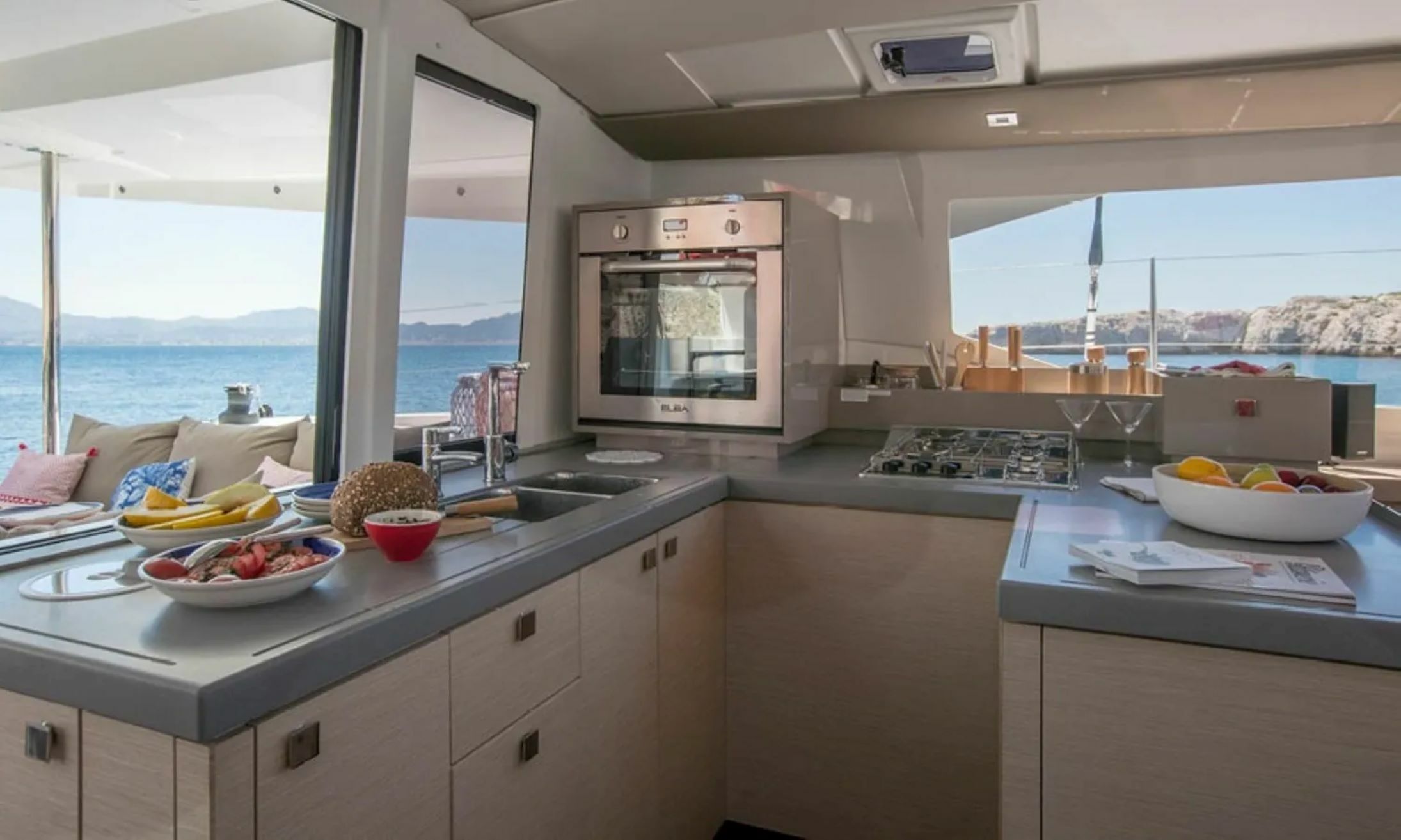 Fountaine Pajot Astrea 42 | Flonja