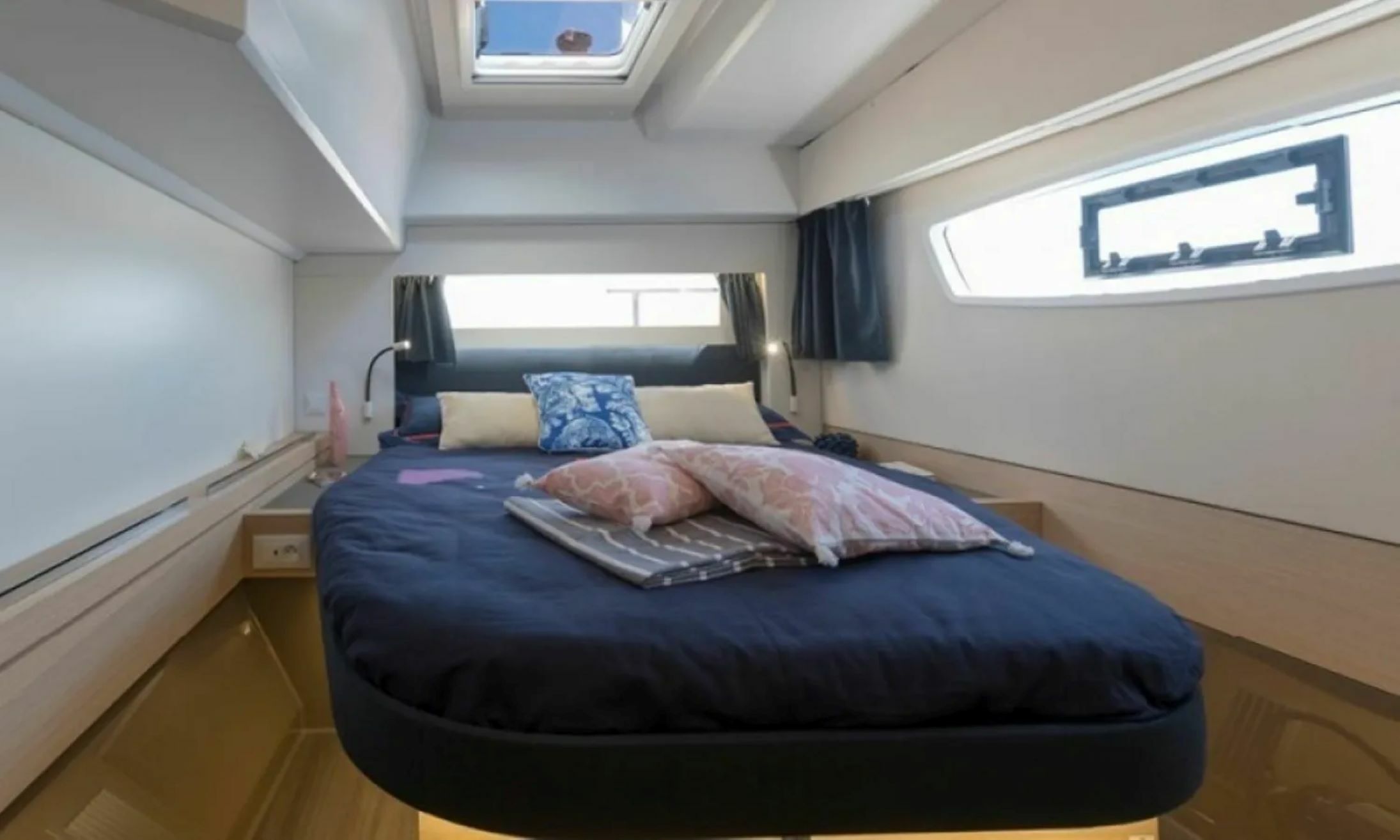 Fountaine Pajot Astrea 42 | Flonja