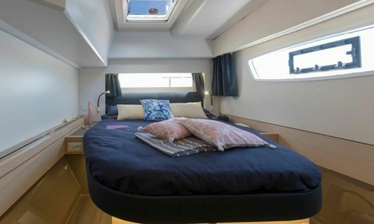 Fountaine Pajot Astrea 42 | Flonja