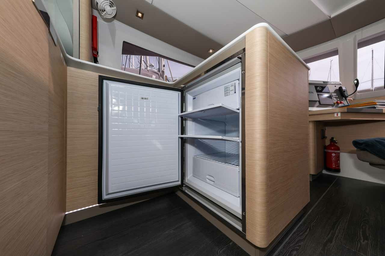 Fountaine Pajot Astrea 42 | Alchiba
