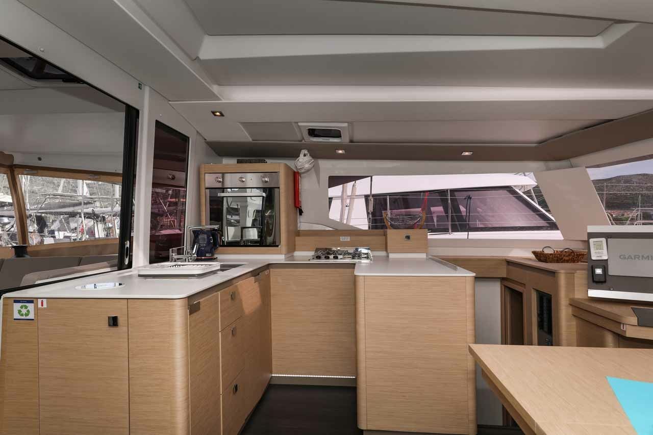 Fountaine Pajot Astrea 42 | Alchiba