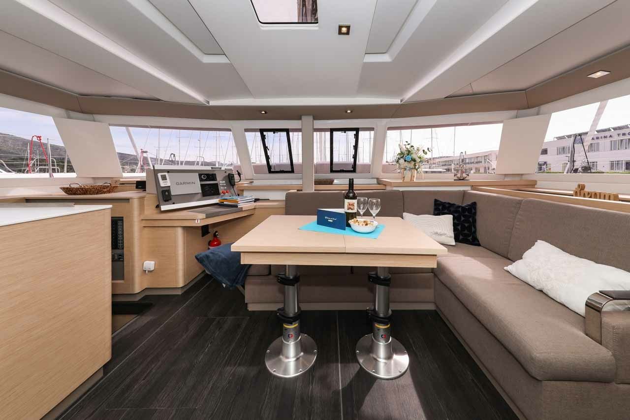 Fountaine Pajot Astrea 42 | Alchiba