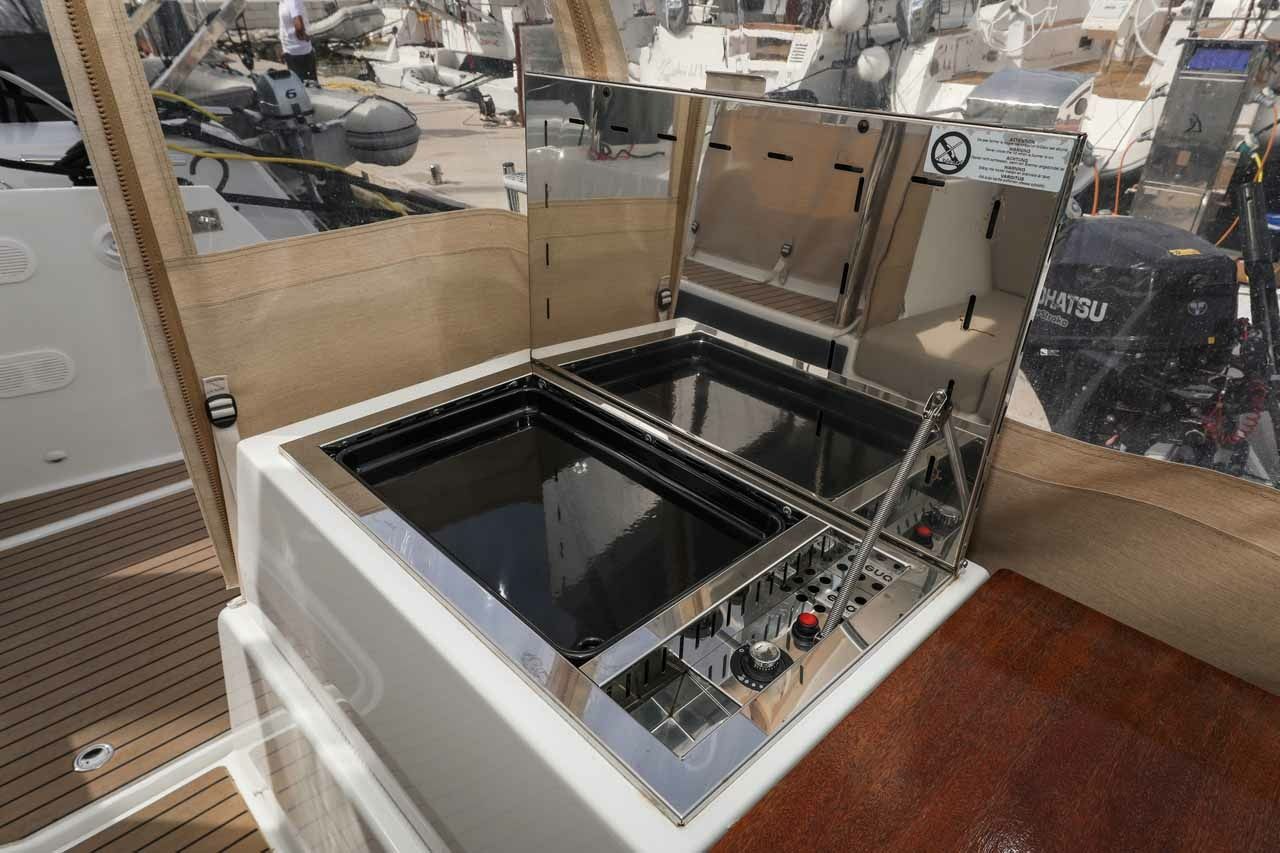 Fountaine Pajot Astrea 42 | Alchiba