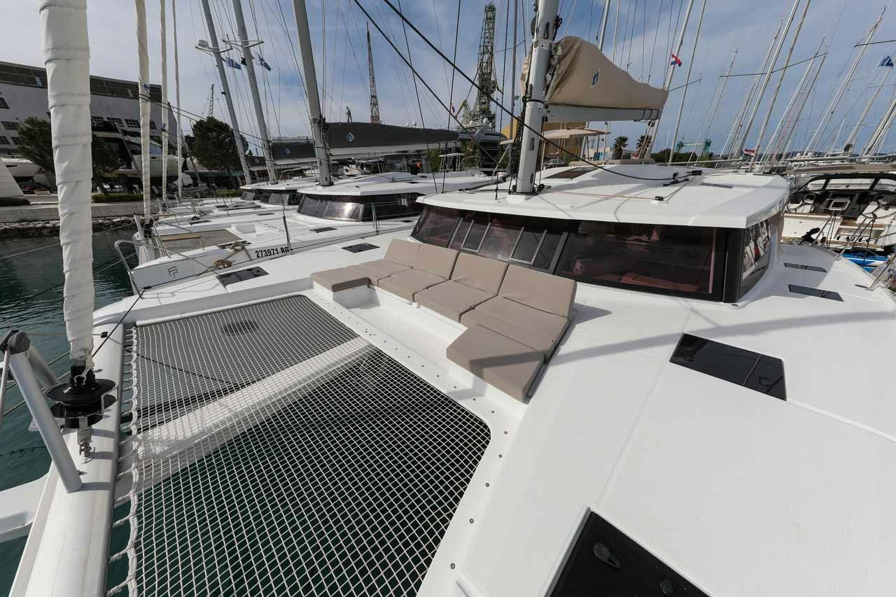 Fountaine Pajot Astrea 42 | Alchiba