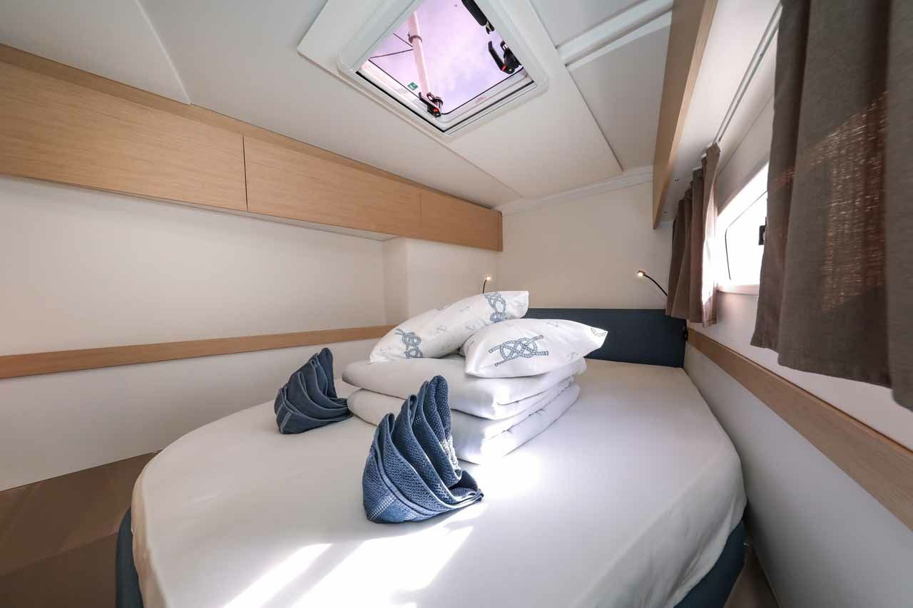 Fountaine Pajot Astrea 42 | Alchiba
